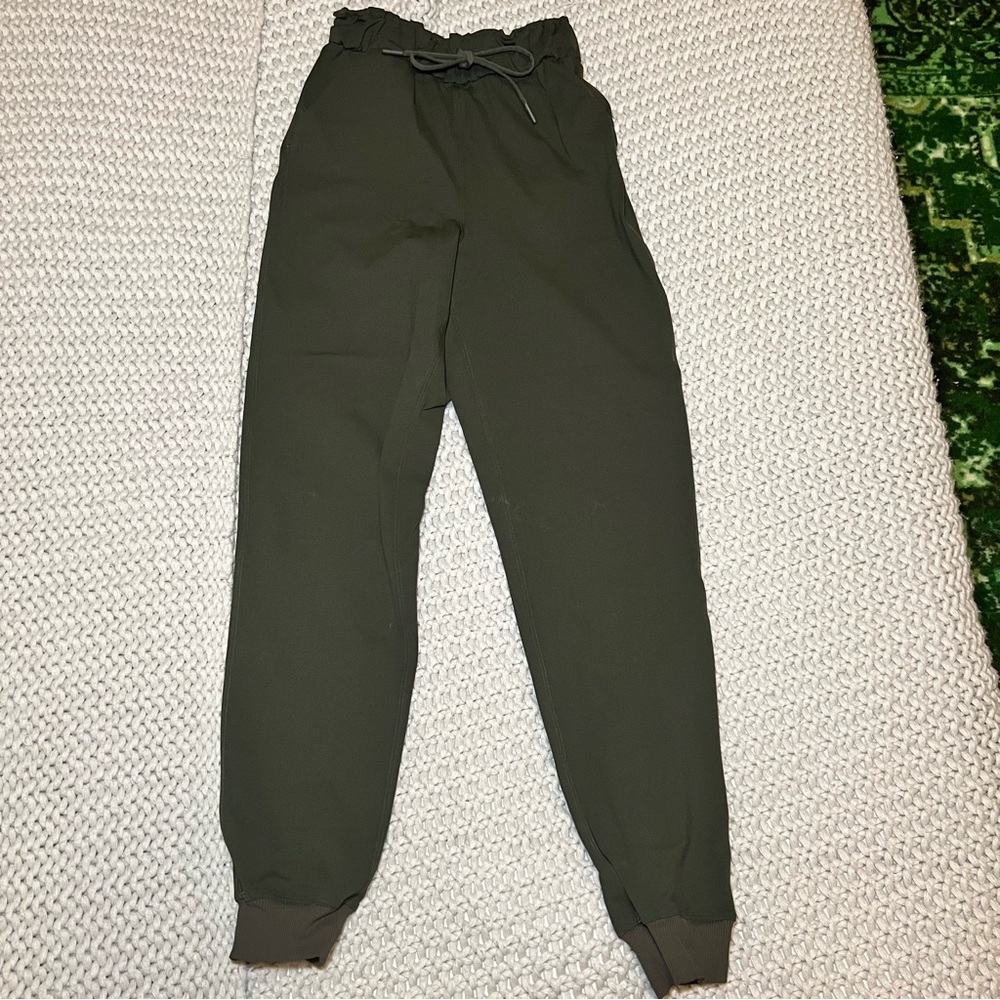 Lululemon joggers
